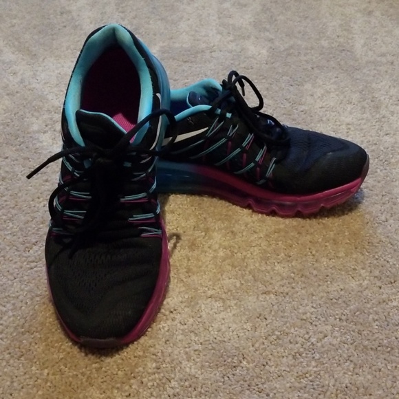 Nike Shoes - Nike Air Max